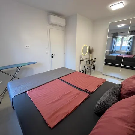 Apartment Larosa *